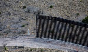 Temor a expropiaci&oacute;n obliga a rancheros a dejar que levanten muro fronterizo