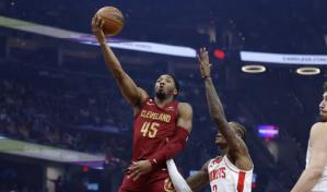 Los Cavaliers amarran lugar en playoff con victoria ante Rockets