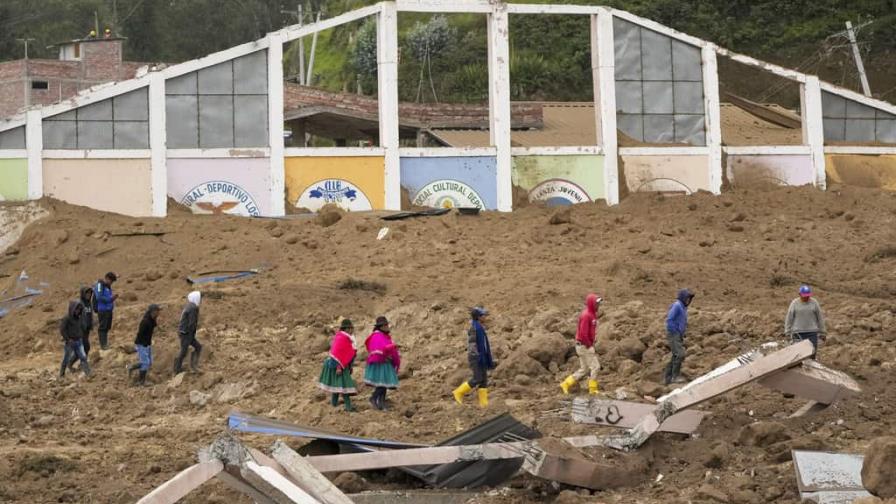 Al menos 16 muertos en un deslizamiento de tierra en el sur de Ecuador