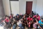 Apresan chofer que transportaba 23 haitianos ilegales dentro de una yipeta Apresan chofer que transportaba 23 haitianos ilegales dentro de una yipeta