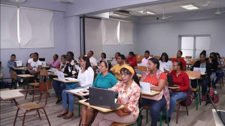 La ADP llama a nuevos maestros a dejar las aulas los días en que les toque la inducción