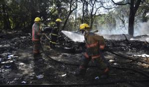 Bomberos controlan incendio en Los Ríos