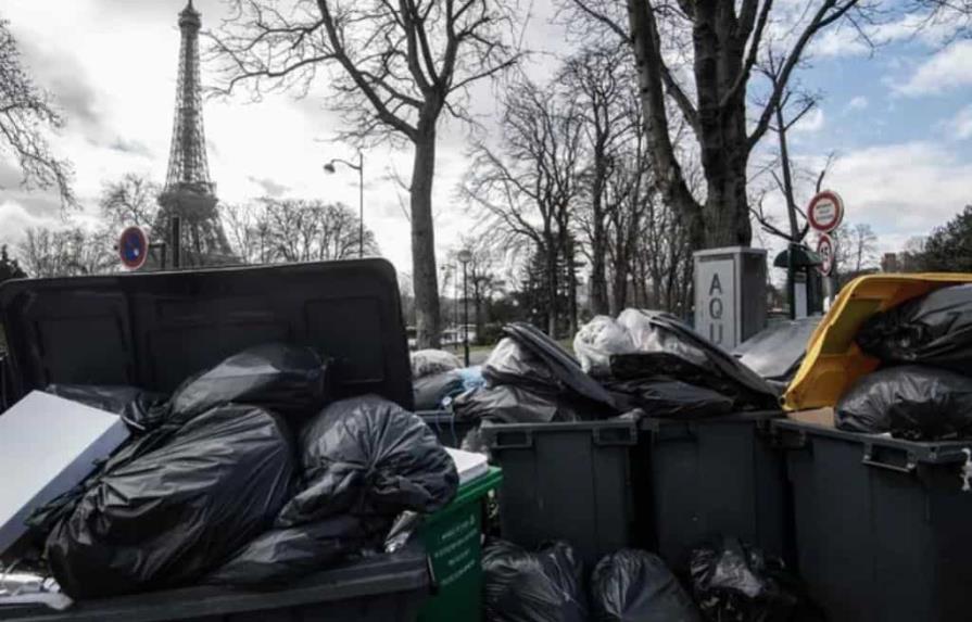 La huelga de basureros de París terminará mañana tras 23 días de paro