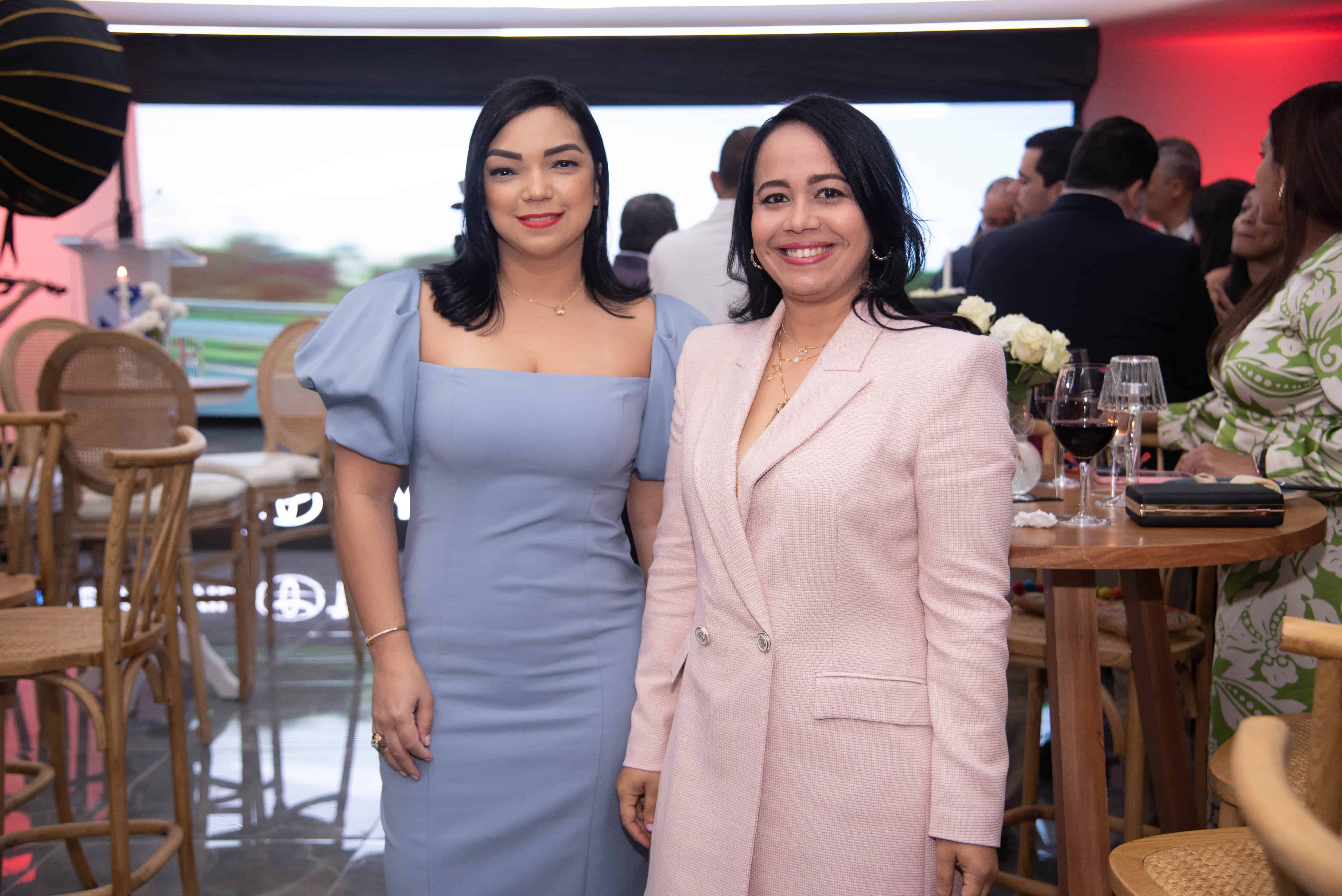 <font style=vertical-align: inherit;><font style=vertical-align: inherit;>Xeyda Mella y Verónica Pérez.</font></font>