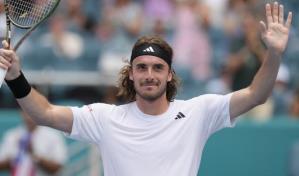 Tsitsipas avanza a cuartos en Miami al superar a Gar&iacute;n