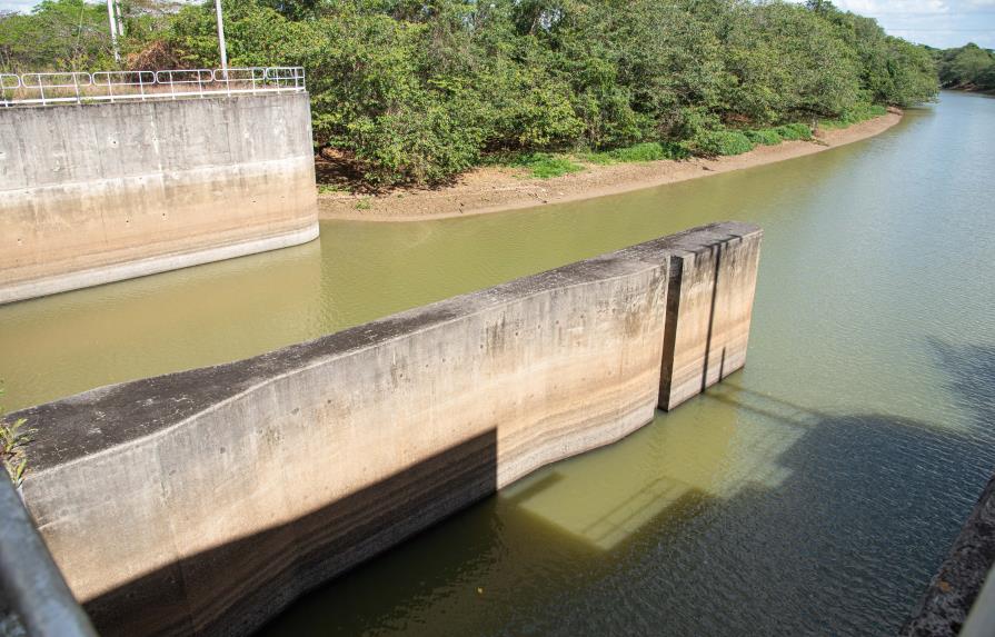 El Gran Santo Domingo recibe cada día menos agua debido a la sequía