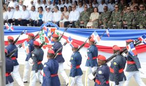 En desfile de la Batalla del 30 de Marzo instan a defender la nacionalidad