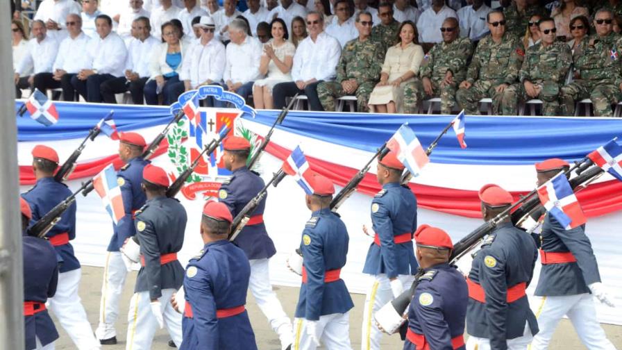 En desfile de la Batalla del 30 de Marzo instan a defender la nacionalidad