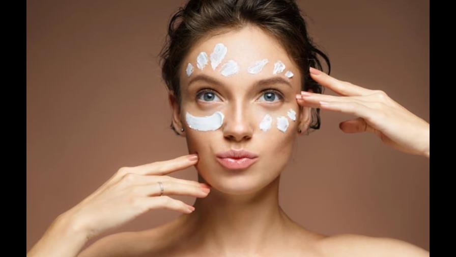 Consejos para aplicar correctamente el contorno de ojos Consejos para aplicar correctamente el contorno de ojos