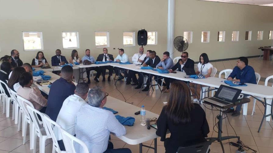 Autoridades buscan definir protocolos contra uso de documentos falsos en aeropuertos Autoridades buscan definir protocolos contra uso de documentos falsos en aeropuertos