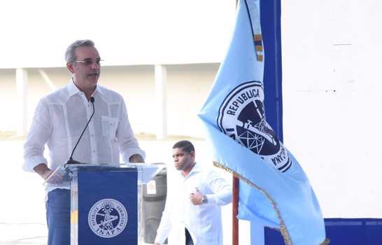 Presidente Abinader exhorta a preservar el agua potable en medio de intensa sequía