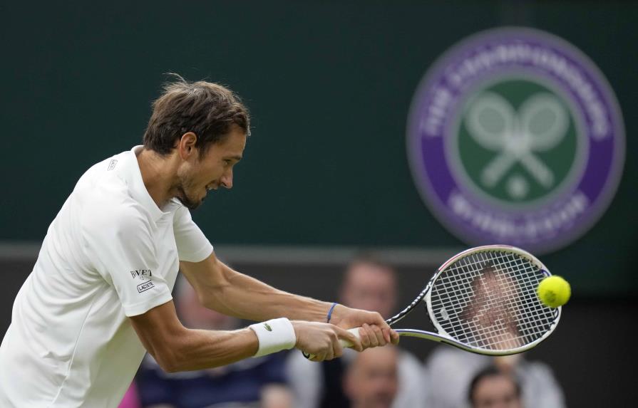 Wimbledon permitirá jugar a los tenistas rusos y bielorrusos