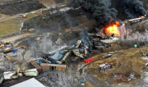 EEUU demanda a Norfolk por el tren que descarriló con material tóxico EEUU demanda a Norfolk por el tren que descarriló con material tóxico