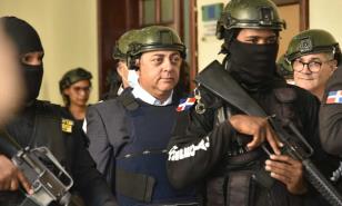 Ex director del CEA niega haberse auto-vendido propiedad mientras dirig&iacute;a la entidad