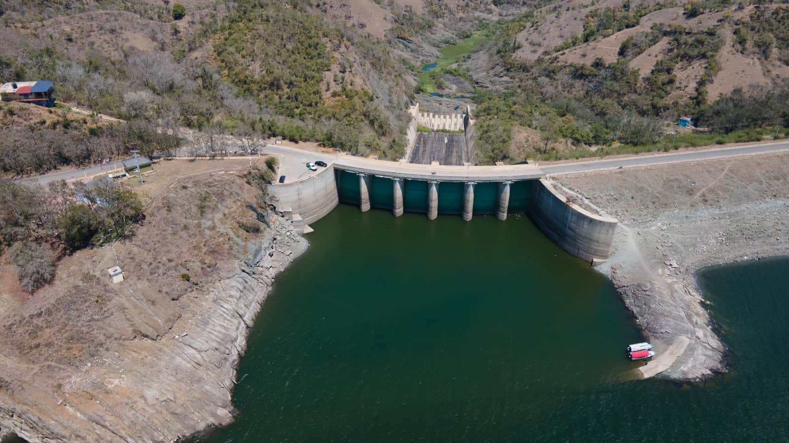 La presa de Taveras fue construida en a finales de los años sesenta. 