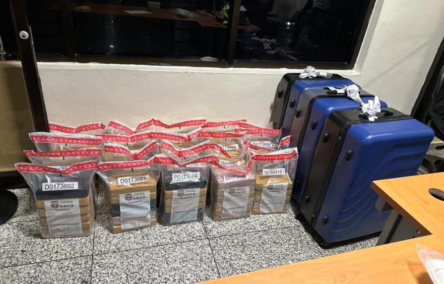 Incautan más de 100 paquetes de cocaína en Aeropuerto Internacional Las Américas