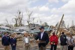 Biden contempla el caos provocado por tornados en Mississippi y anuncia ayuda Biden contempla el caos provocado por tornados en Mississippi y anuncia ayuda