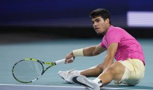 Sinner sorprende a Alcaraz y lo echa del Miami Open