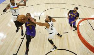 Lakers vencen a Wolves y los rebasan en el Oeste de cara a playoffs