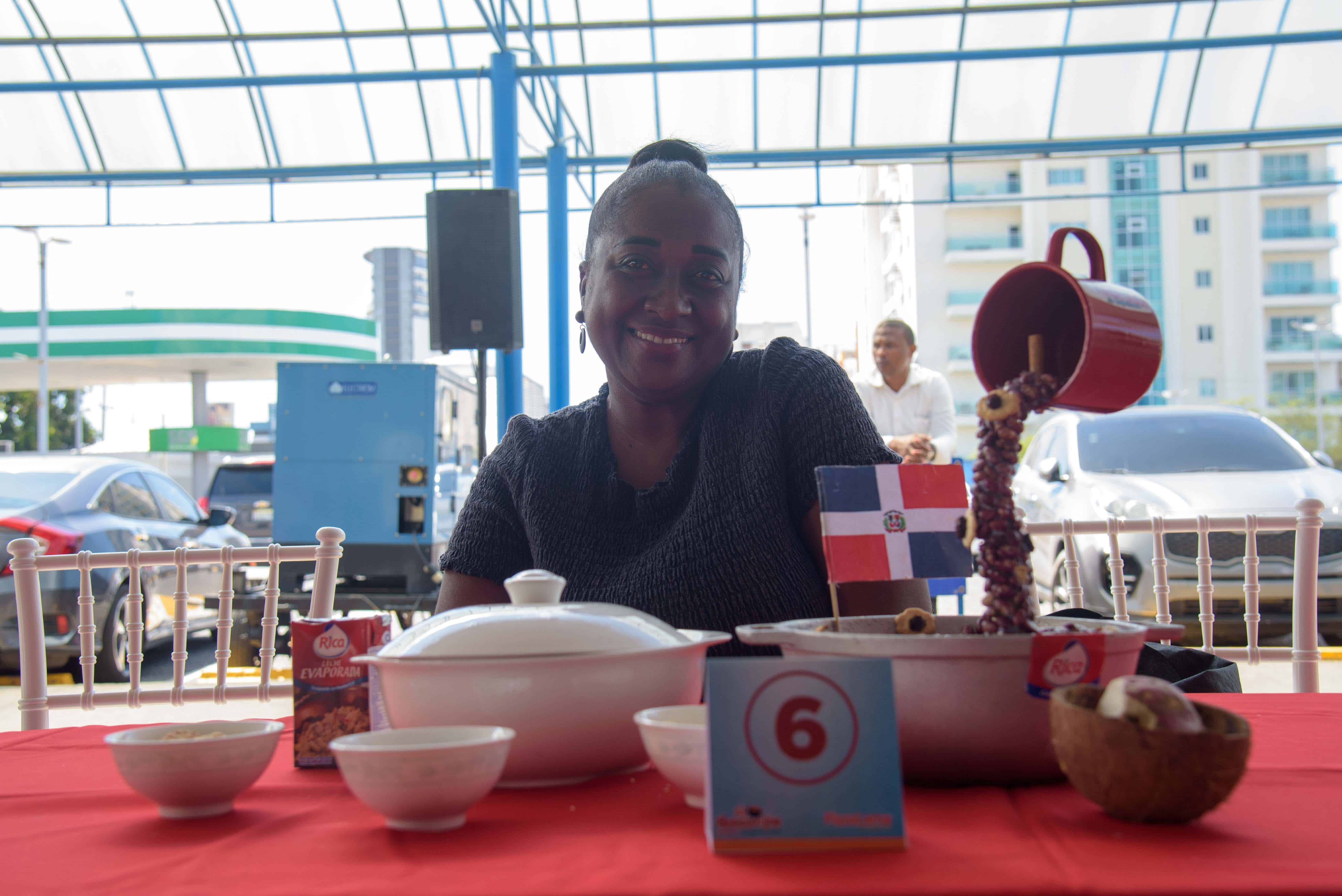 <font style=vertical-align: inherit;><font style=vertical-align: inherit;>María Margarita Marrero, Plaza Lama Duarte.</font></font>