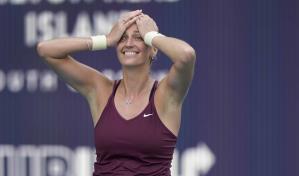 Kvitova descarrila a Rybakina y es monarca en Miami