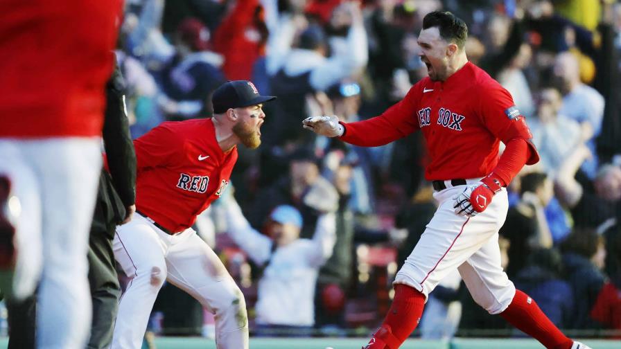 Jonrón de Duvall da triunfo a Medias Rojas ante Orioles