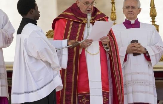 El papa Francisco al oficiar misa del Domingo de Ramos: Nadie puede ser marginado