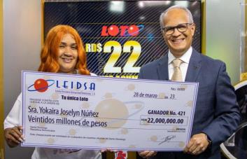 Leidsa entrega RD$22 millones a nueva ganadora