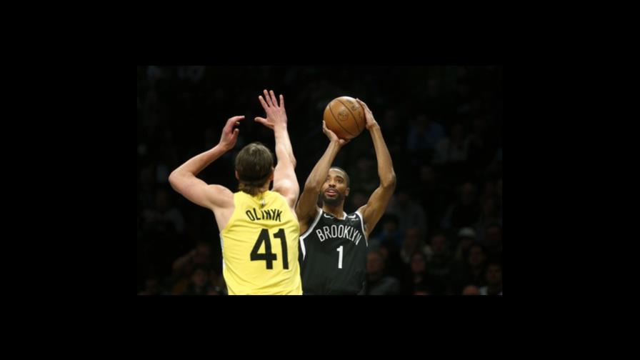 Nets superan a Jazz y se acercan a playoffs