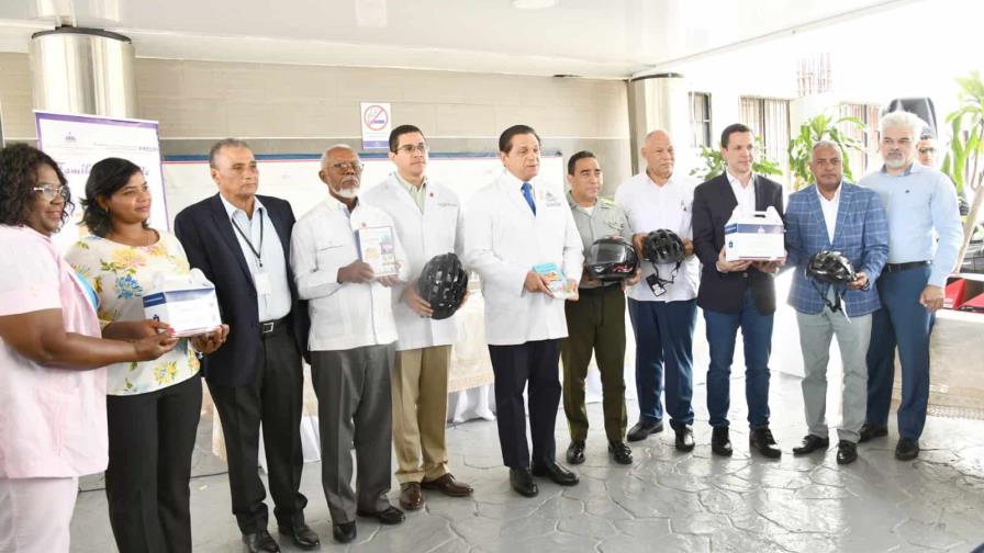 Ministro de Salud llama a no instalar piscinas ambulatorias en los barrios