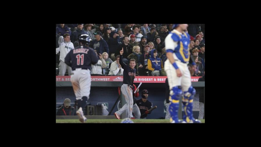 Julio Rodríguez jonronea, pero los Marineros caen por error en el décimo