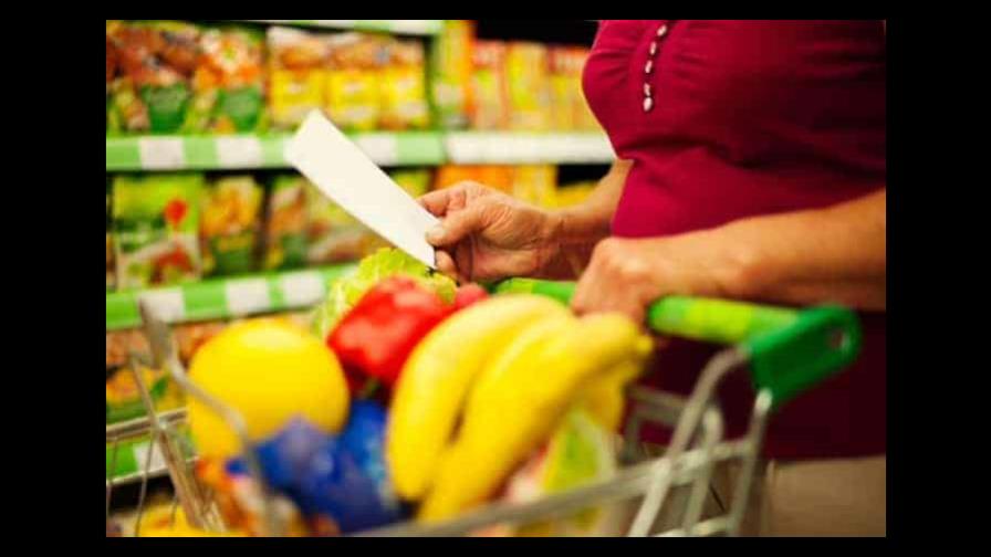Trucos efectivos para gastar menos en la lista de compras del supermercado