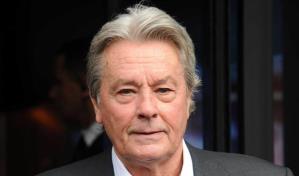 Sale a subasta una colección de arte del actor francés Alain Delon