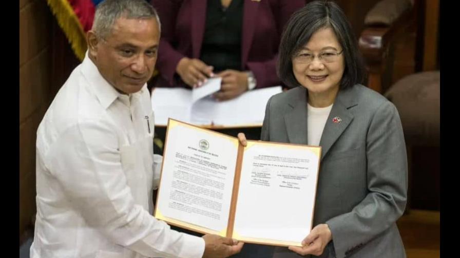 Presidenta de Taiwán visita Belice y agradece a “defensores”