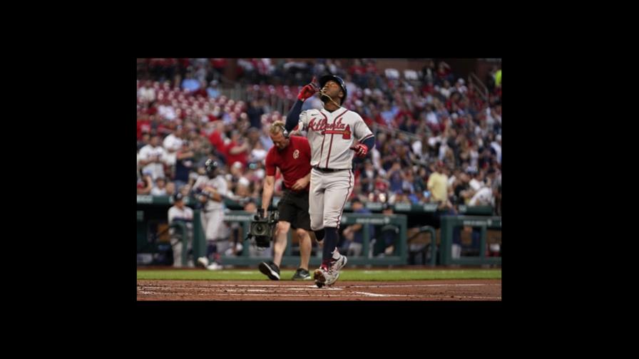 Acuña y Morton impulsan a Bravos a derrotar 8-4 a Cardenales Acuña y Morton impulsan a Bravos a derrotar 8-4 a Cardenales