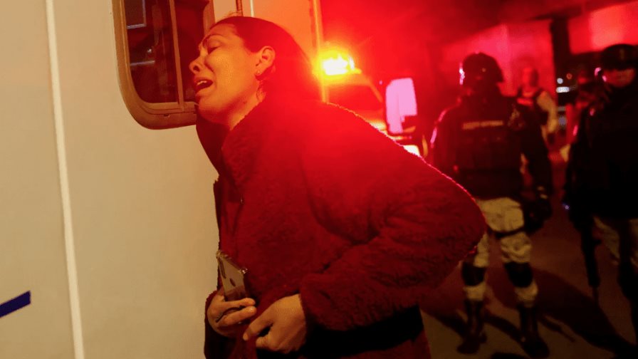 Desde EE.UU. presionan por información sobre víctimas de incendio en México