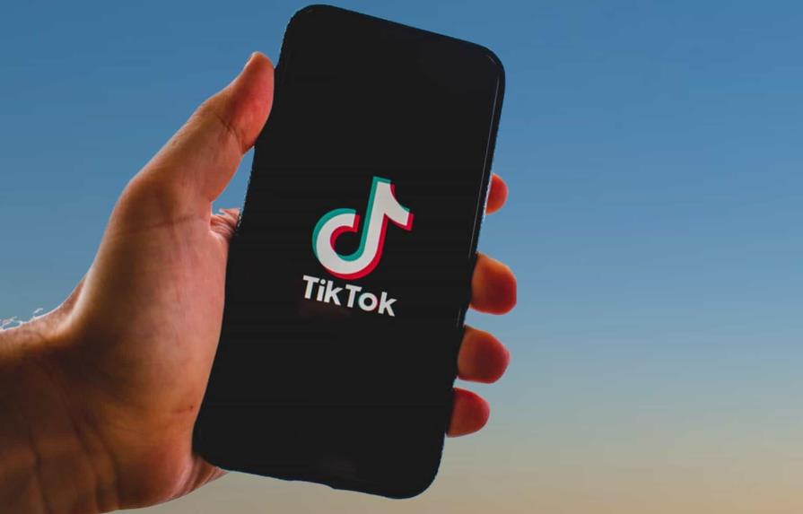 El Reino Unido multa a TikTok con más de 14 millones por infracción de datos