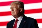 Trump aborda su avión para regresar a Florida tras comparecer ante un juez