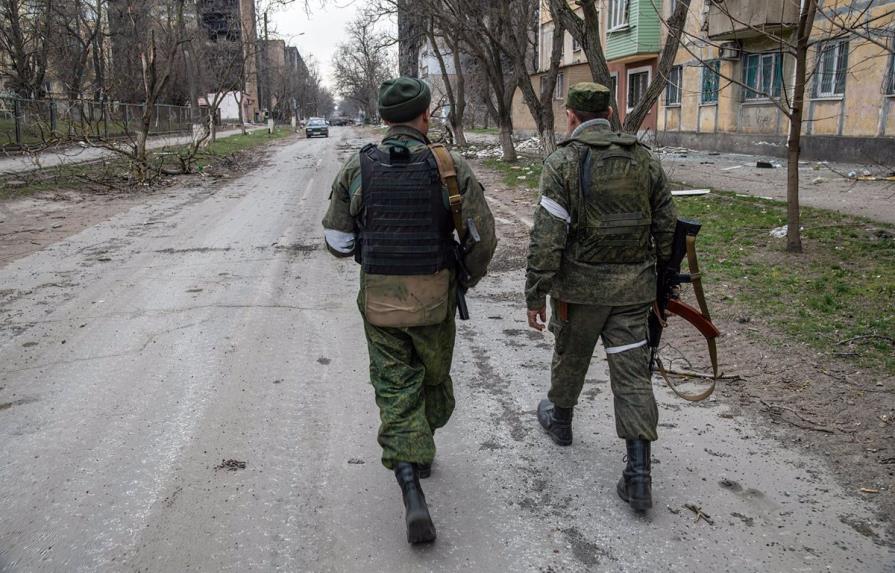 Condenan a 6.5 años de cárcel a ruso que intentó sumarse a Ejército ucraniano
