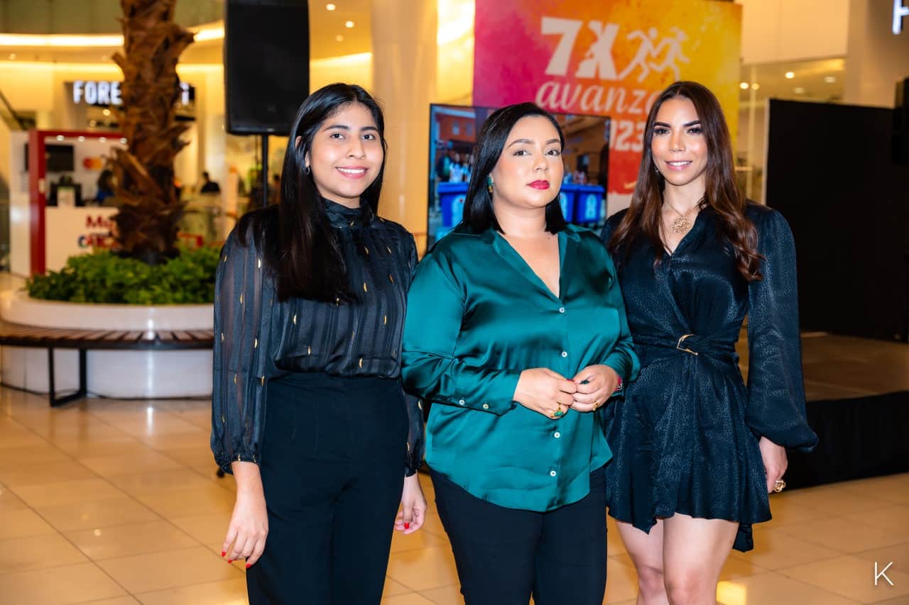 Mariana Heredia, Gina Almonte y Leonela Rojas.