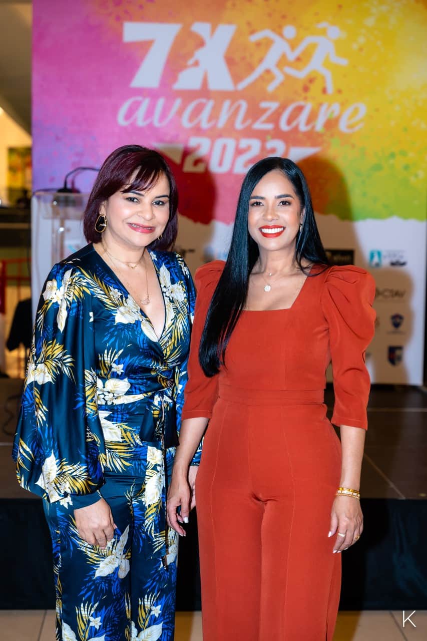 Melkis Diaz y Delores Sanchez.