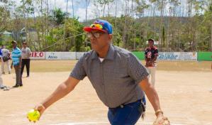 El Valle y La China ganan en inicio softbol festival deportivo Semana Santa Hato Mayor Vicentillo