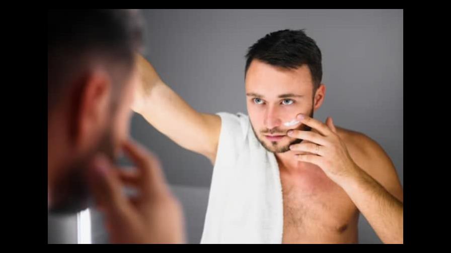 Cómo evitar los granitos tras afeitarse la cara