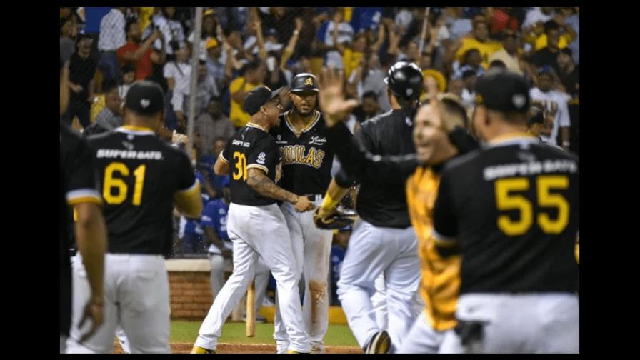 Águilas anuncian al venezolano Darwin Marrero como nuevo coach de pitcheo Águilas anuncian al venezolano Darwin Marrero como nuevo coach de pitcheo