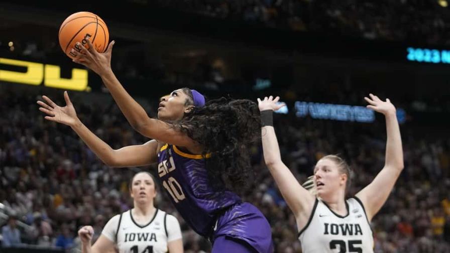 Campeonas universitarias negaron visita de la primera dama de Estados Unidos a su camerino