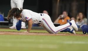 Smith recibe 6 puntos de sutura, tras pelotazo en el rostro