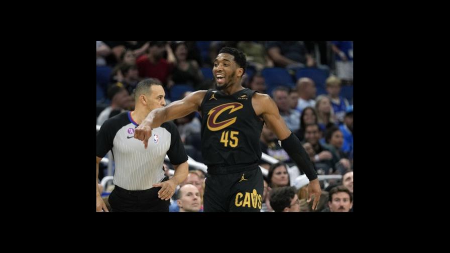 Mitchell luce con 43 y Cavs se imponen a Magic Mitchell luce con 43 y Cavs se imponen a Magic