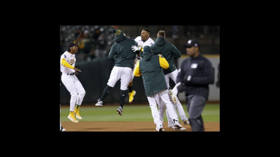 Hit de Kemp en la novena da triunfo a Atléticos ante Guardianes