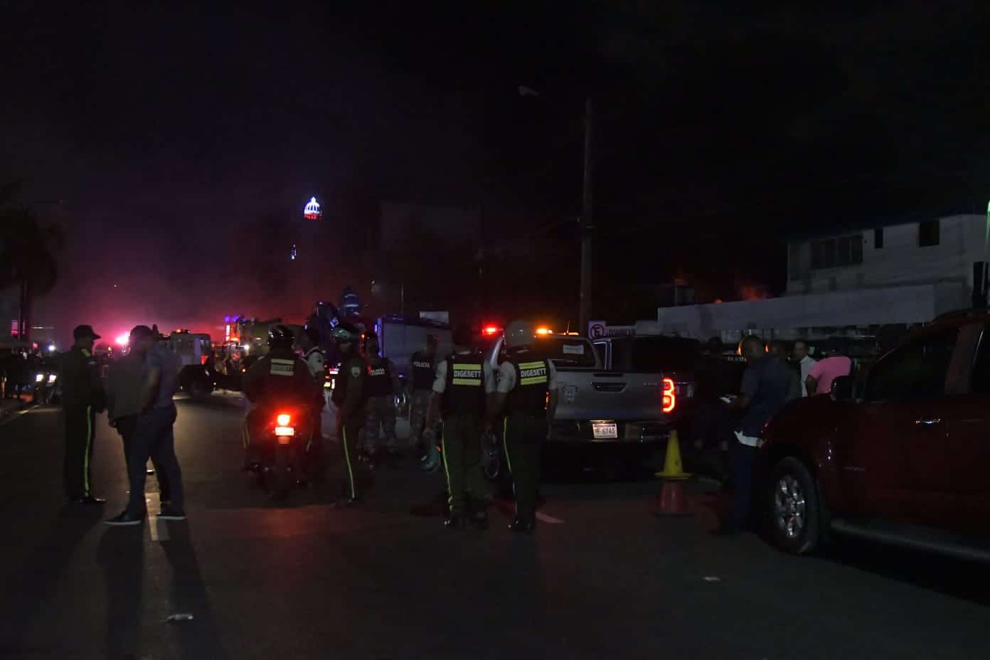La avenida 27 de Febrero fue cerrada al tránsito. 
