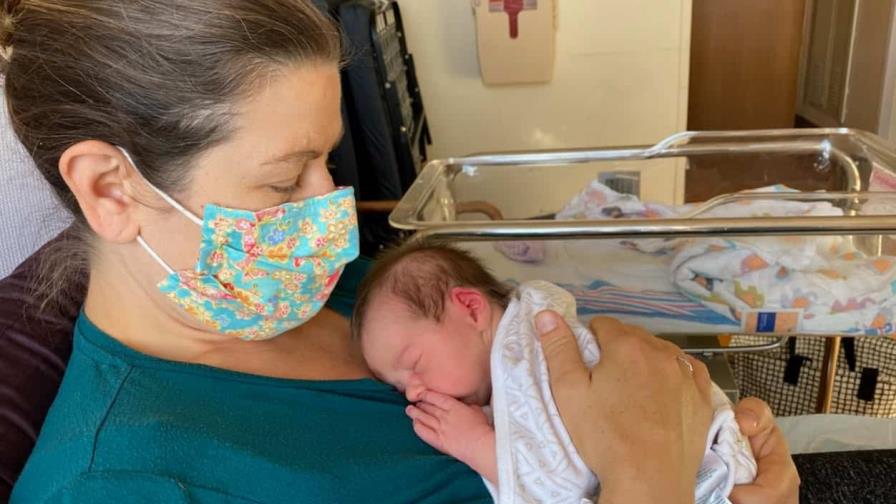 El COVID-19 puede cruzar la placenta y causar daños cerebrales en recién nacidos
